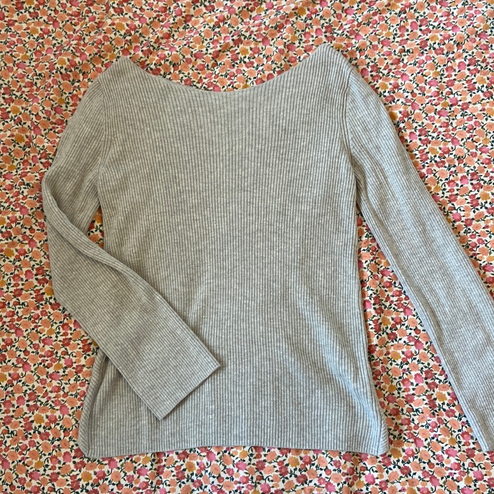 ARITZIA Heather Gray Cozy Chic Scoop Neck Sweater - cross back